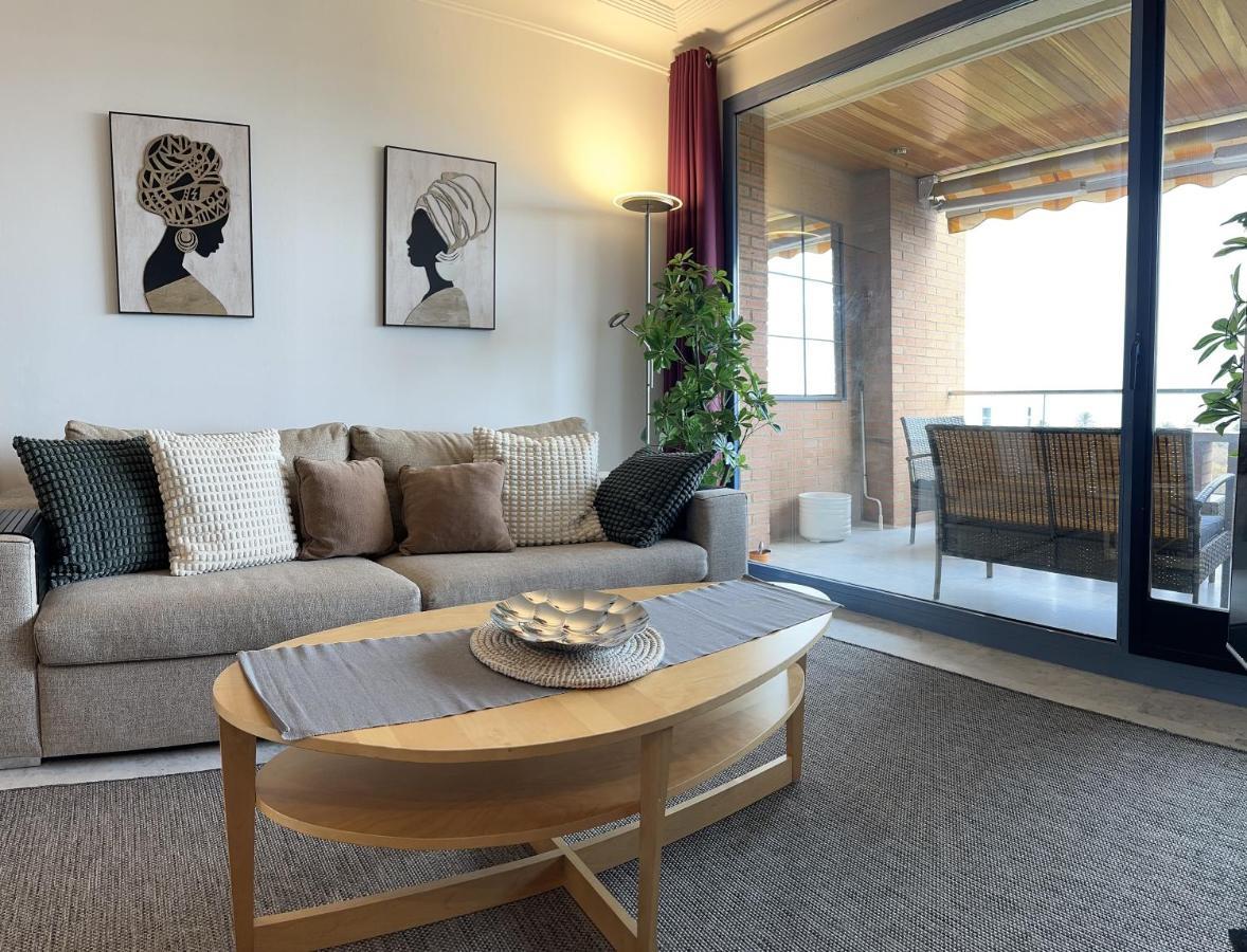 Lets Holidays Apartment Sea Views In Barcelona Kültér fotó